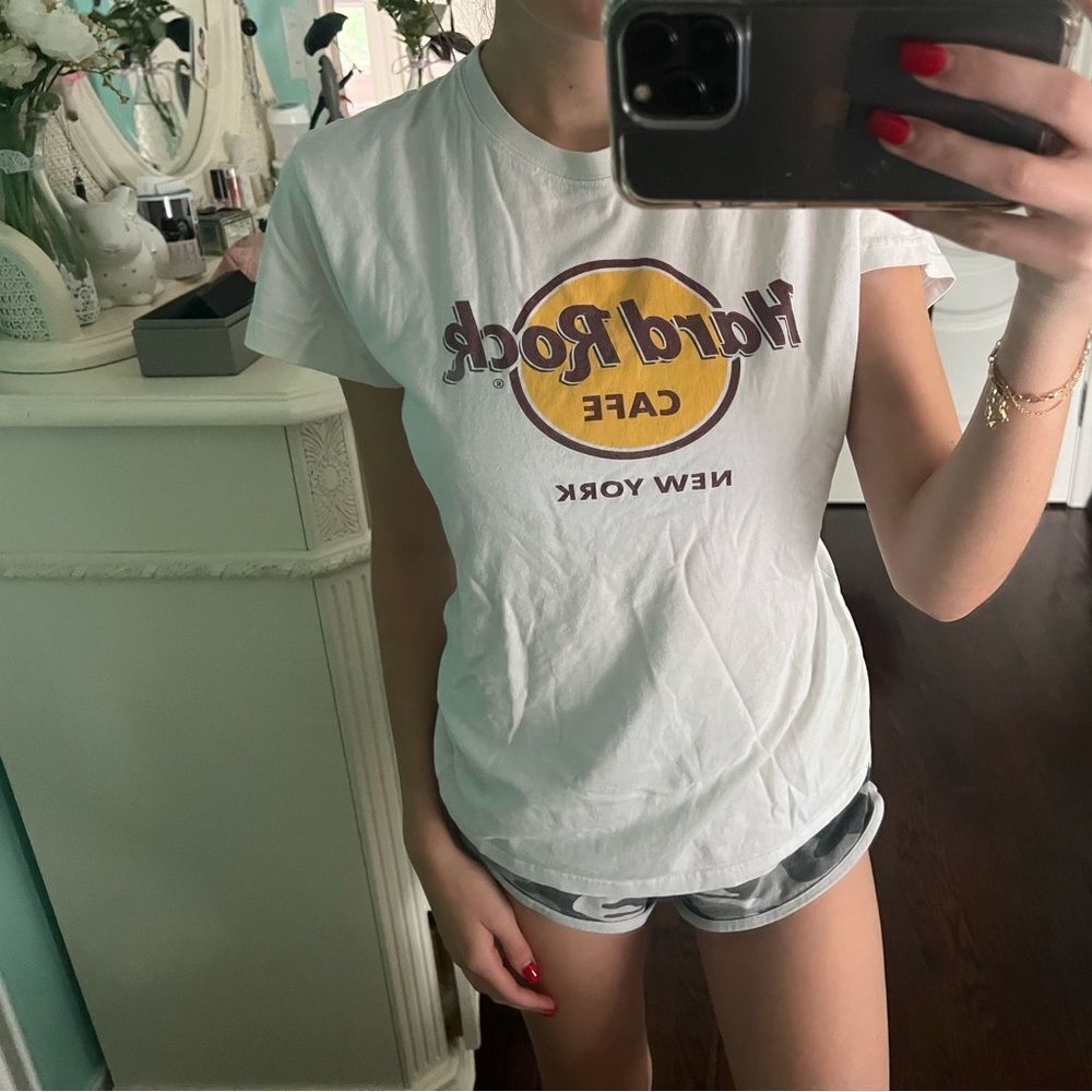 Hard rock NY tee